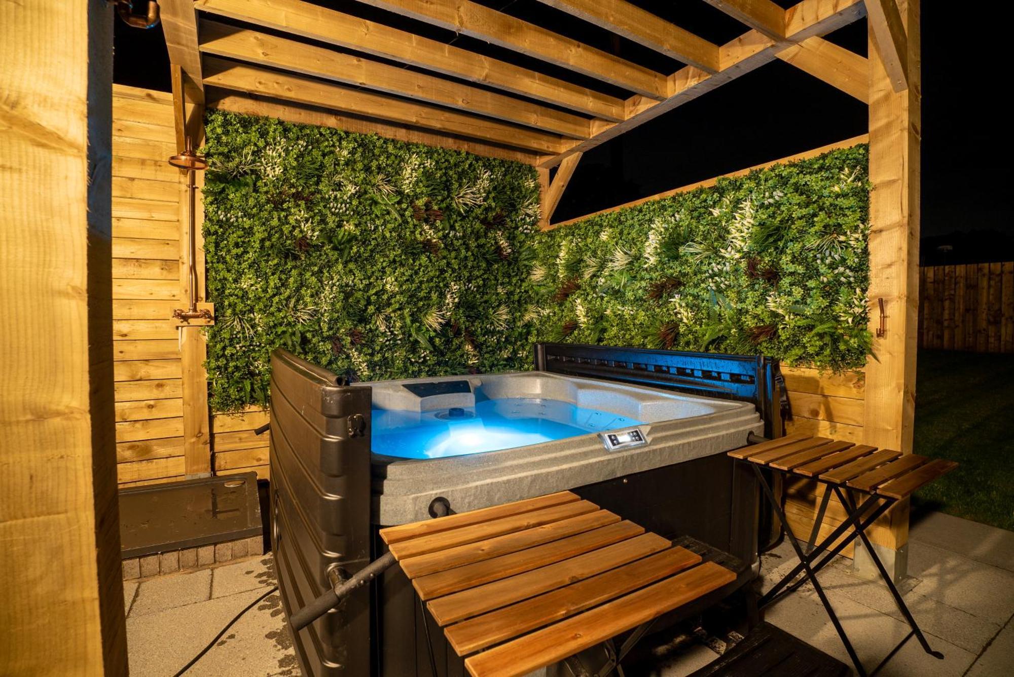 Cottage With Hot Tub Near Knockhill Saline Exterior photo